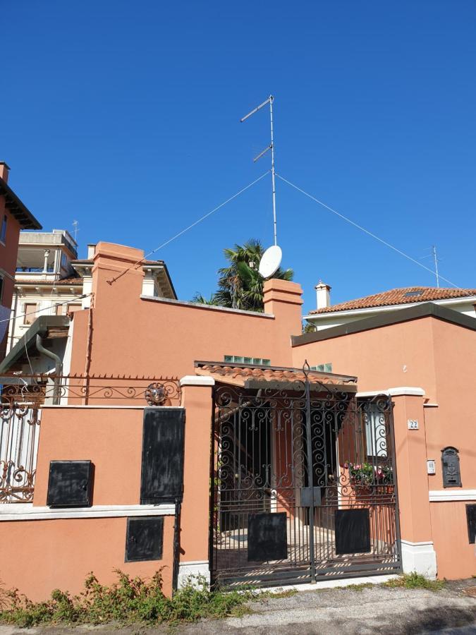 Cottage Al Mare Martina Lido di Venezia Bagian luar foto